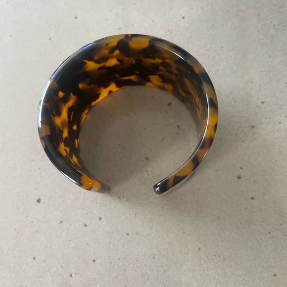 Michael Kors Tortoise Bracelet - Picture 3 of 3